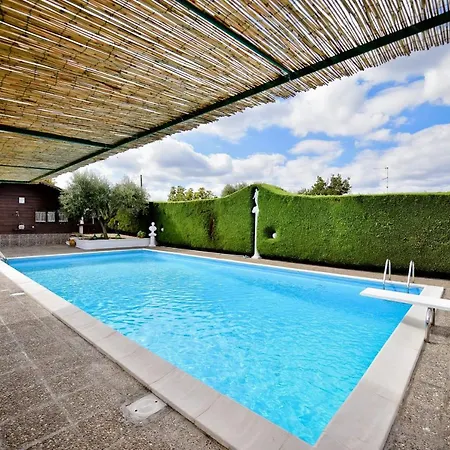 Vakantiehuis I Cinque Trulli With Swimming Pool *