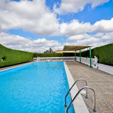 Vakantiehuis I Cinque Trulli With Swimming Pool *