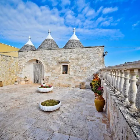 I Cinque Trulli With Swimming Pool Vakantiehuis Martina Franca