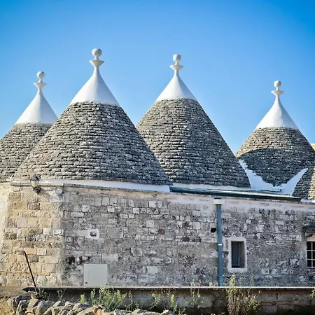 Vakantiehuis I Cinque Trulli With Swimming Pool *