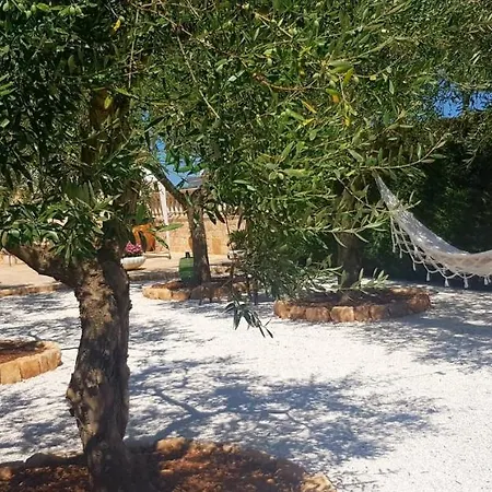 I Cinque Trulli With Swimming Pool Vakantiehuis Martina Franca
