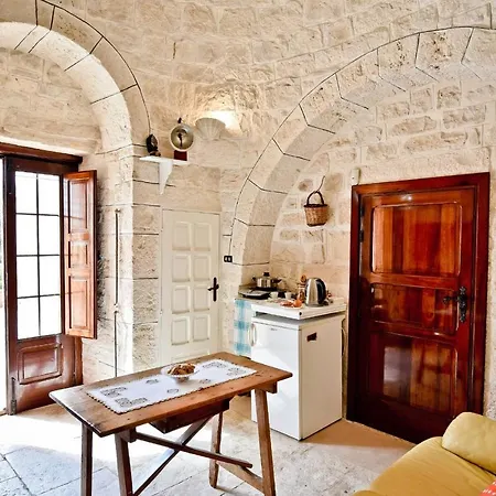 I Cinque Trulli With Swimming Pool * Martina Franca