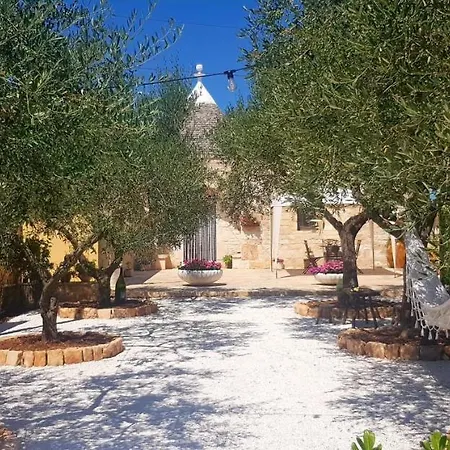 Vakantiehuis I Cinque Trulli With Swimming Pool *